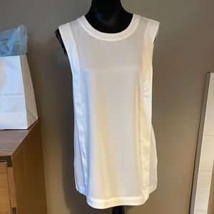 BCBG Sleeveless Loose fitting Boxy Blous